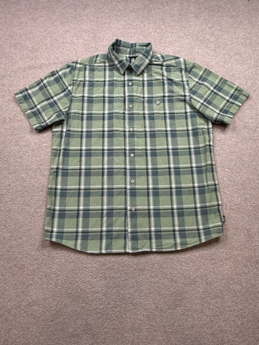 Mountain Hardwear Button Up Shirt Mens Size L Green Plaid